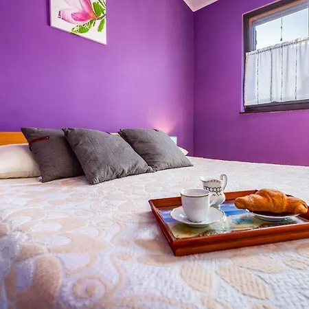Dom wakacyjny Rustikales Ferienhaus Mit Privatpool Krnica